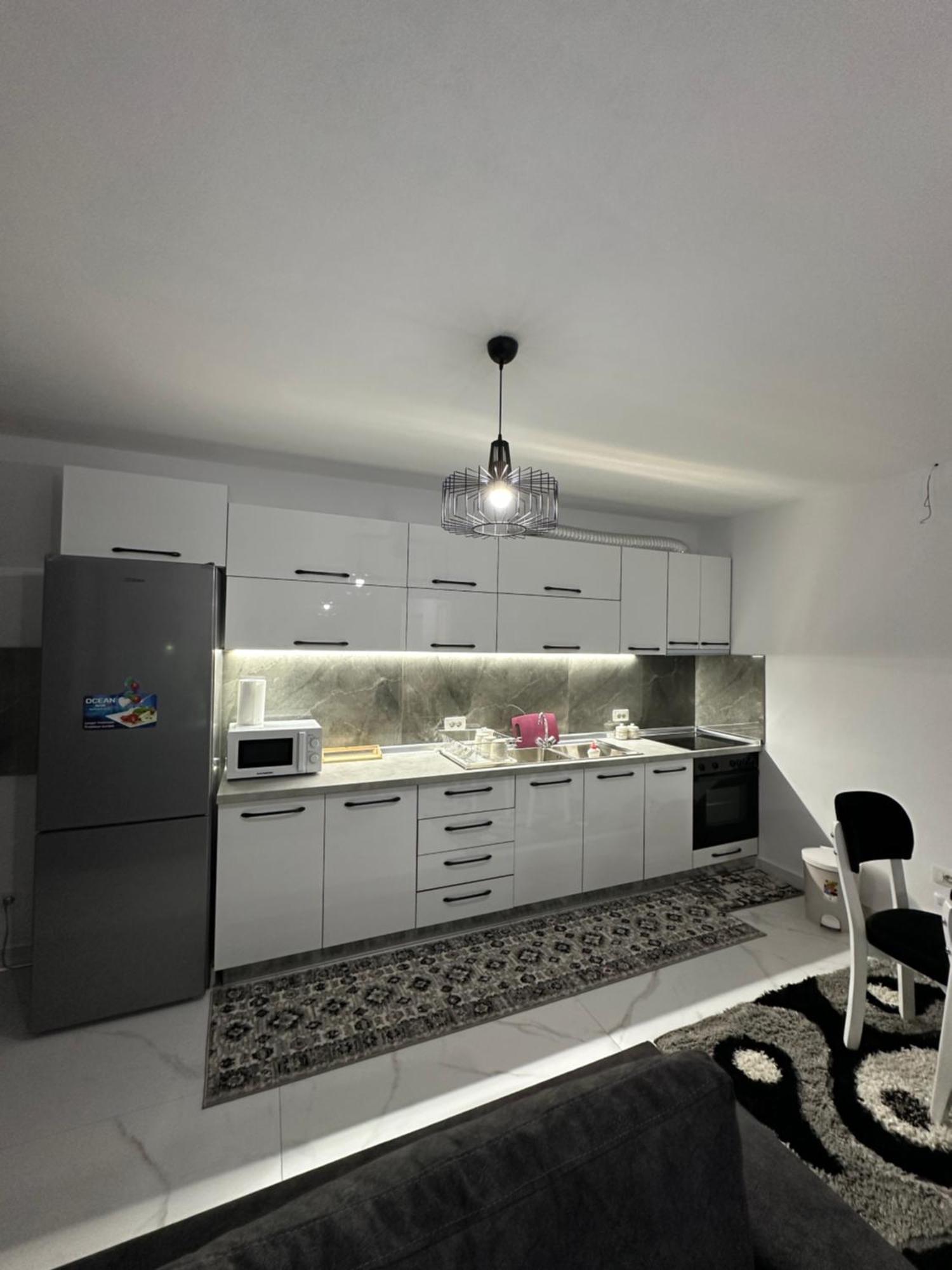 Elezi Apartment City Centre Tiranë Ngoại thất bức ảnh